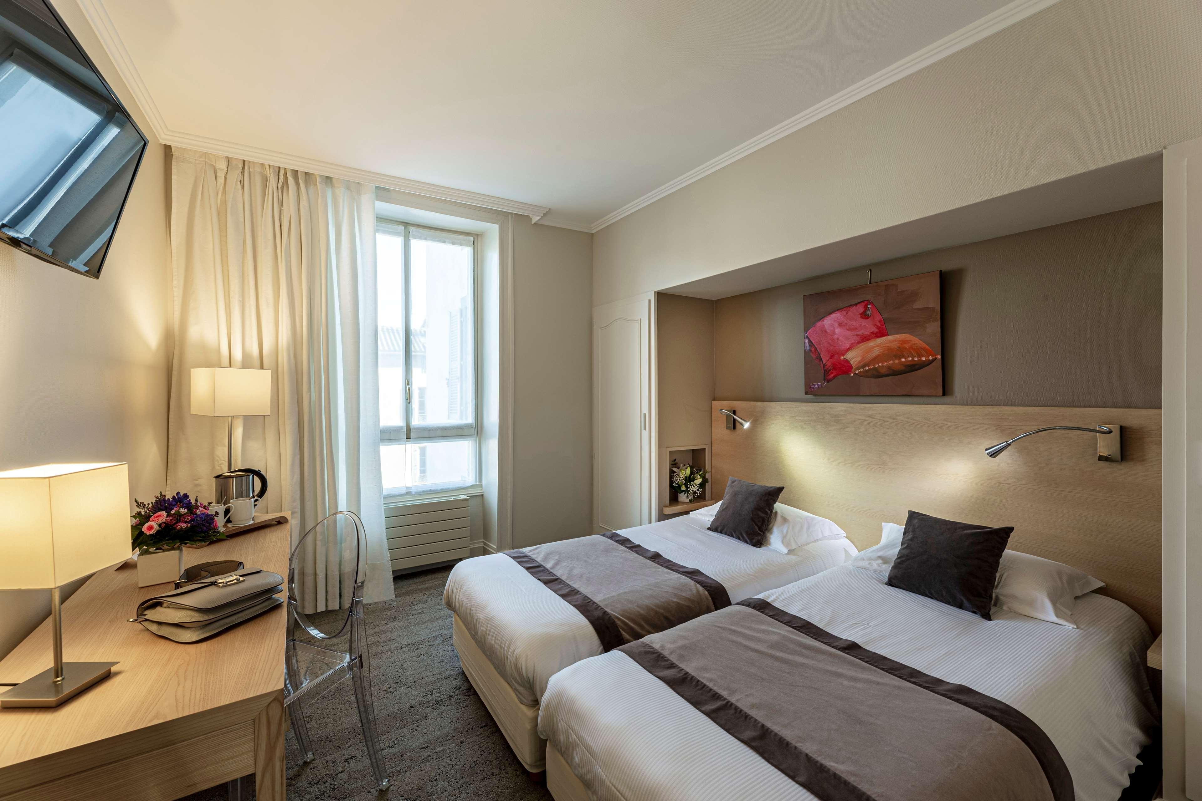 Best Western Grand Hotel De Bordeaux Aurillac Exterior foto