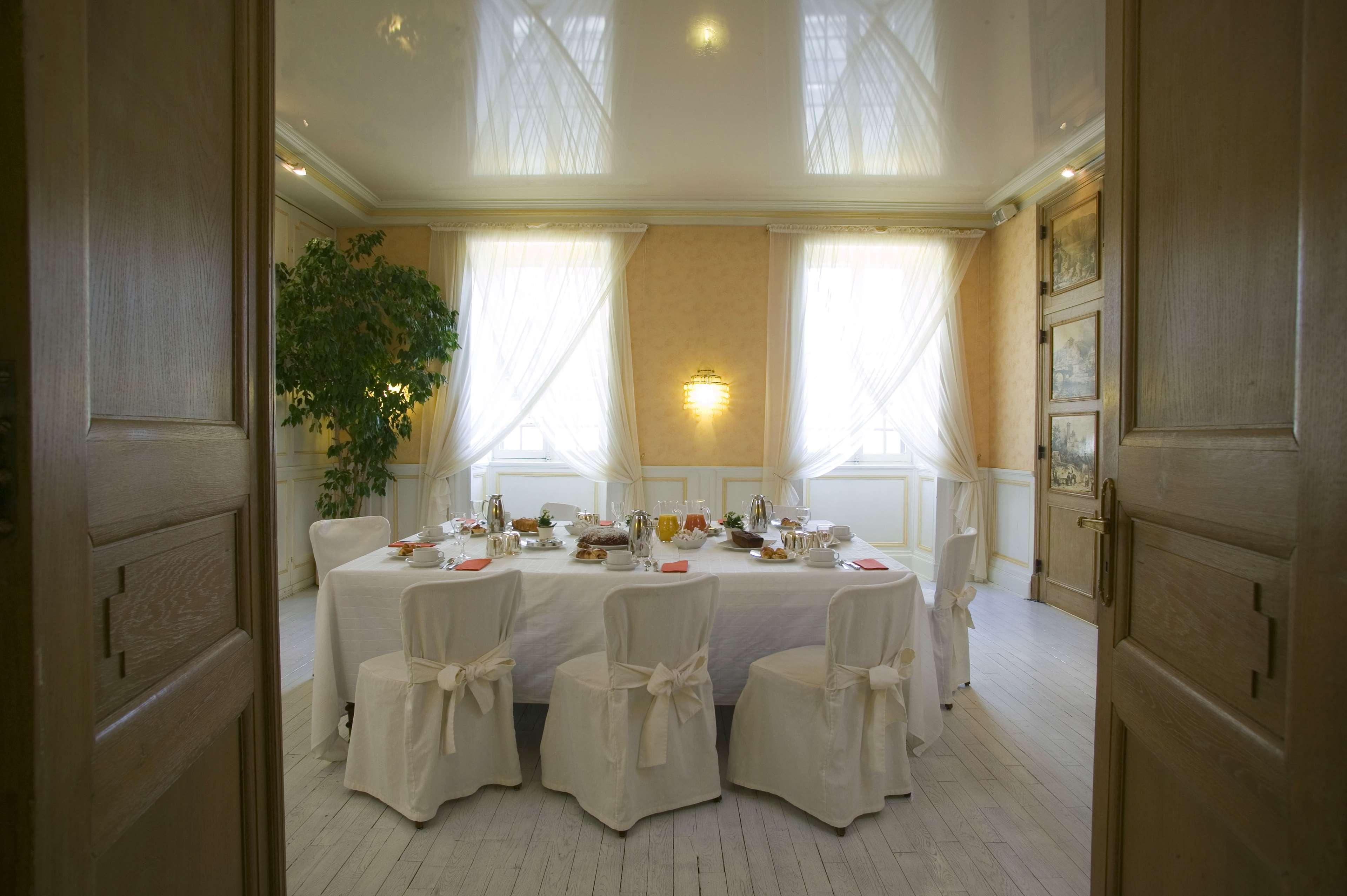 Best Western Grand Hotel De Bordeaux Aurillac Exterior foto